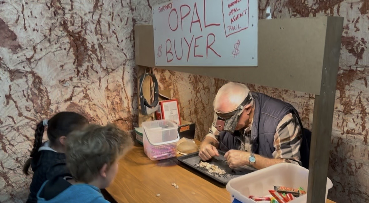 Negotiating with the one and only Shonky Opal Buyer
