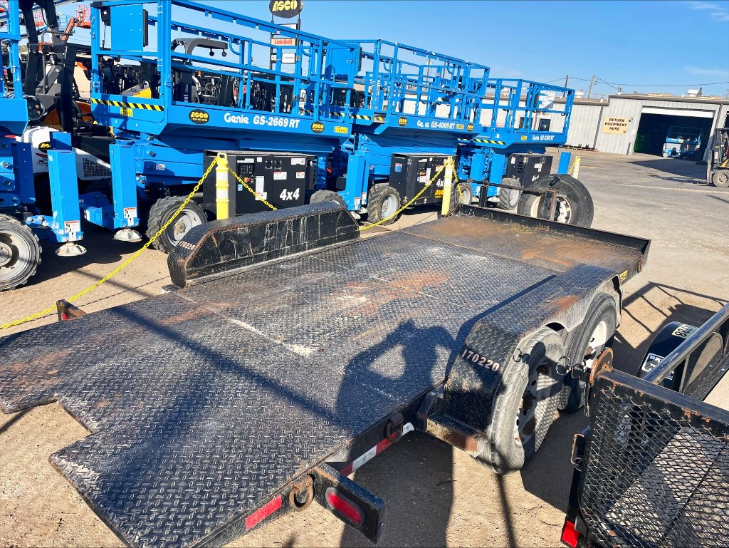 Bumper pull tilt trailer