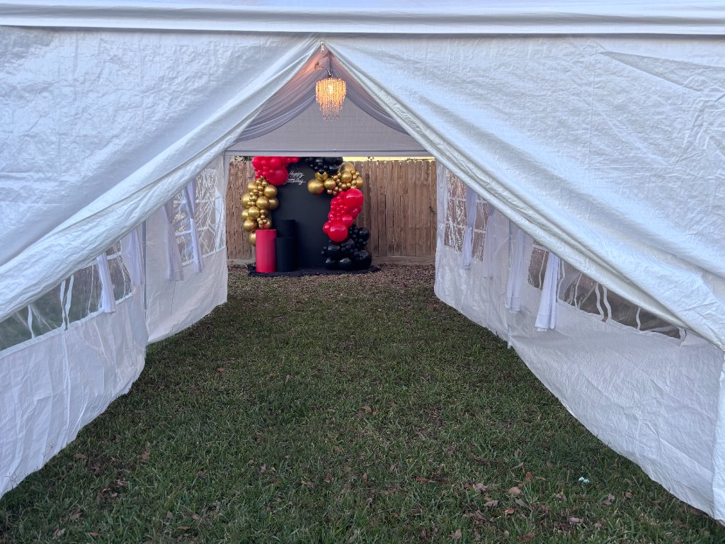 Red, black & gold arch with neon "Happy Birthday" 🎂