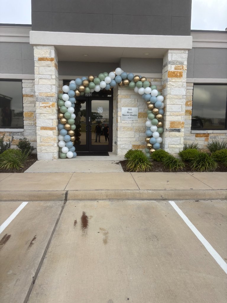 Sage & gold arch — storefront entrance statement 🎊