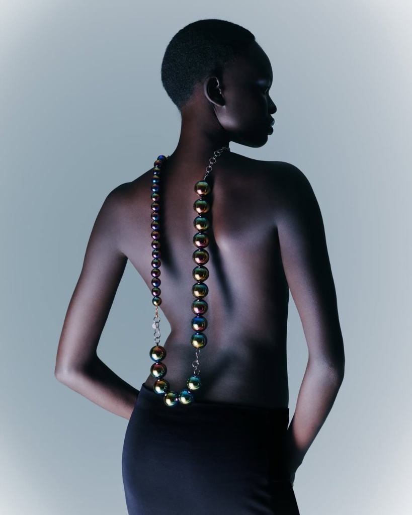 BEAUTY EDITORIAL featuring La Môme Bijou