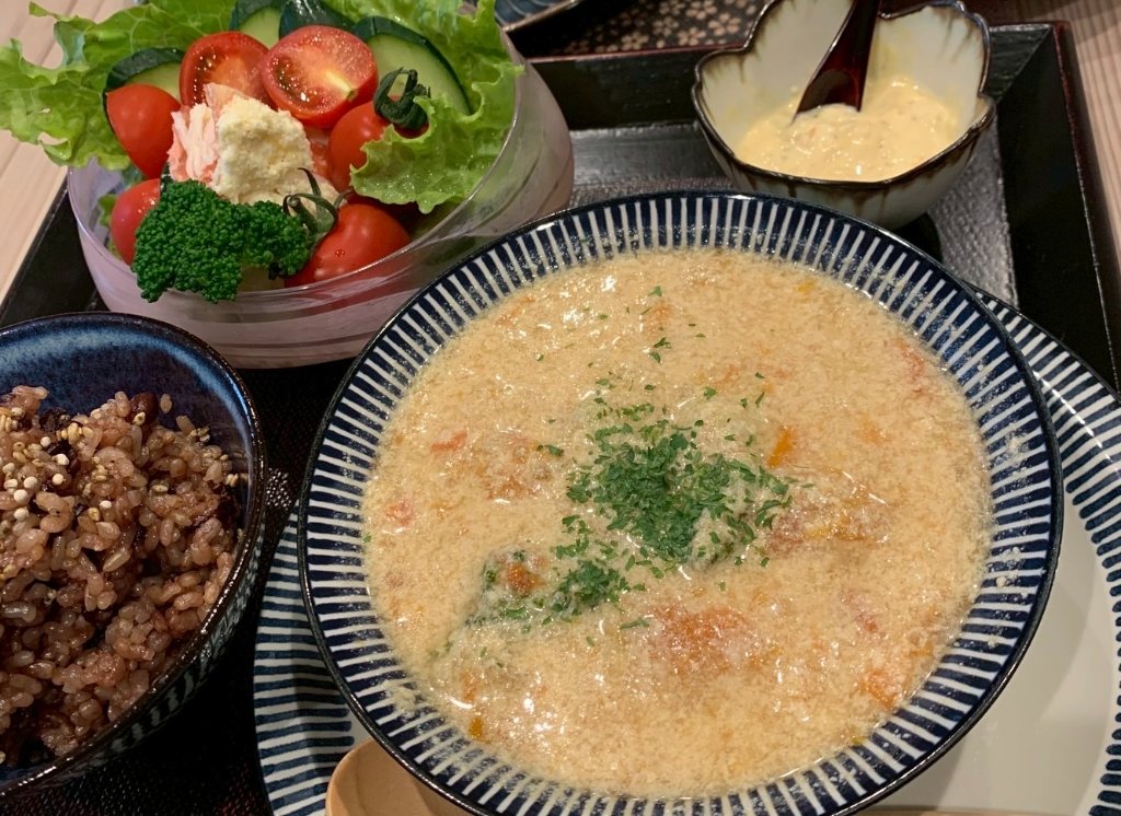 完全予約制の腸活ランチ(玄米ごはん・旬の野菜のおかず付き)