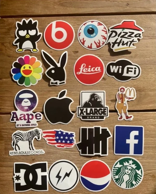 Comment les stickers personnalisés valorisent durablement une marque