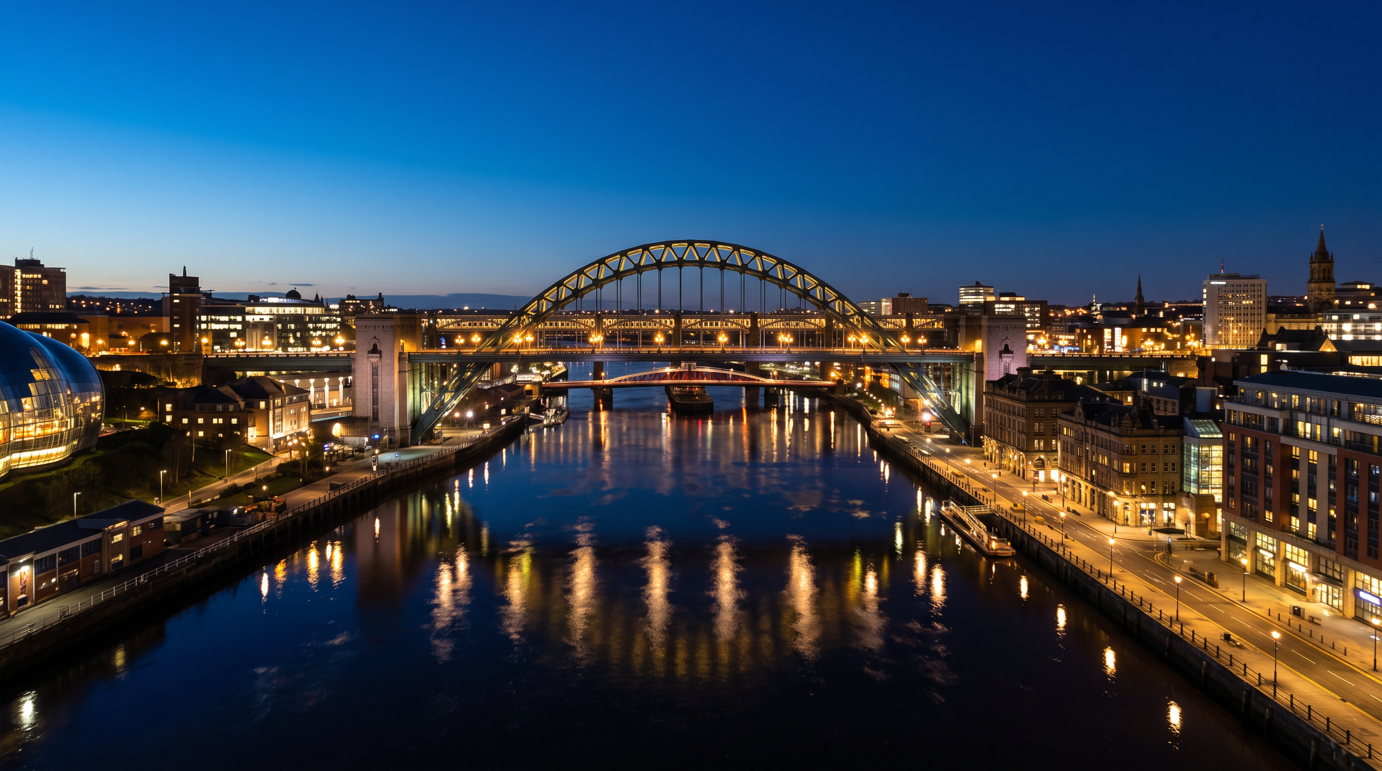 Tyne Bridge and the Newcastle upon Tyne quayside at night
