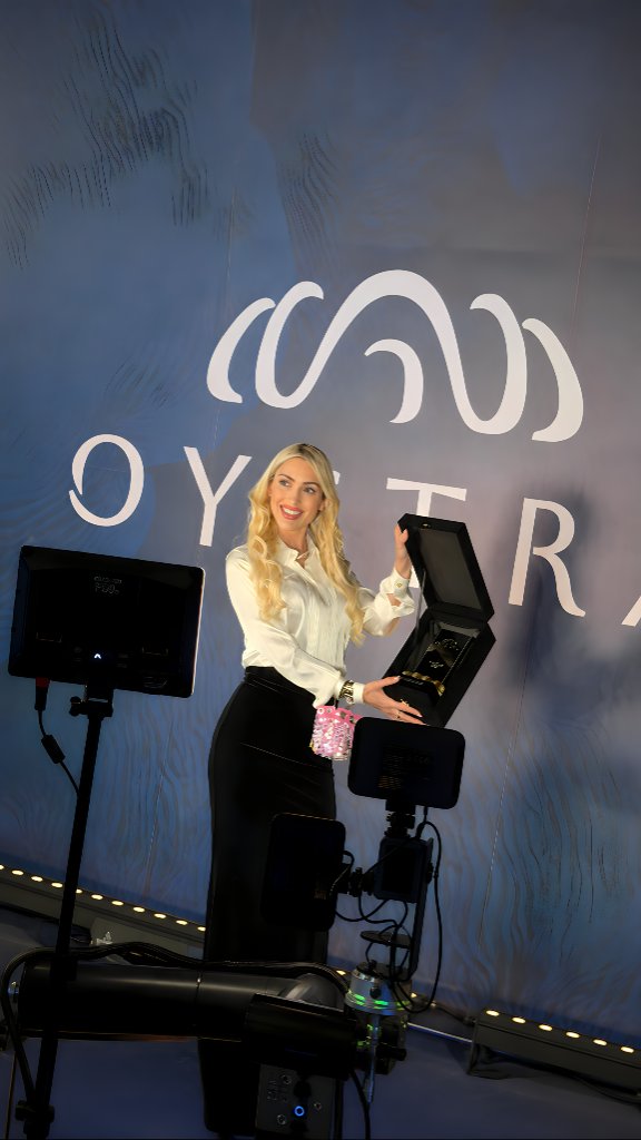 Gabriella Magalhaes - Official Master Agency Partner OYSTRA