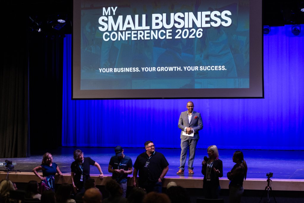 How to Write a Speaker Bio That Gets Noticed