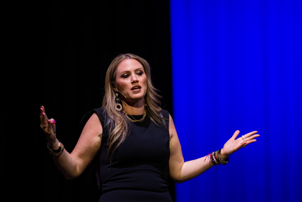 How to Make Complex Financial Topics Engaging on Stage
