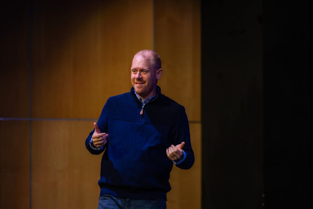 How to Pitch a Talk That Makes Business Knowledge More Accessible