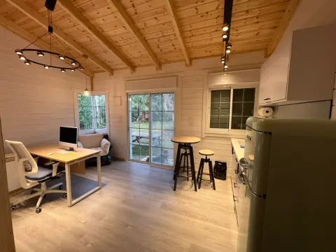 מבנה משרדים יוקרתי LUXURY – עץ 6×5