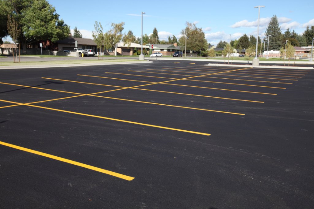 Asphalt Paving - Asphalt paving for parking lots, drives, and access roads. Henry Contracting Charlotte NC