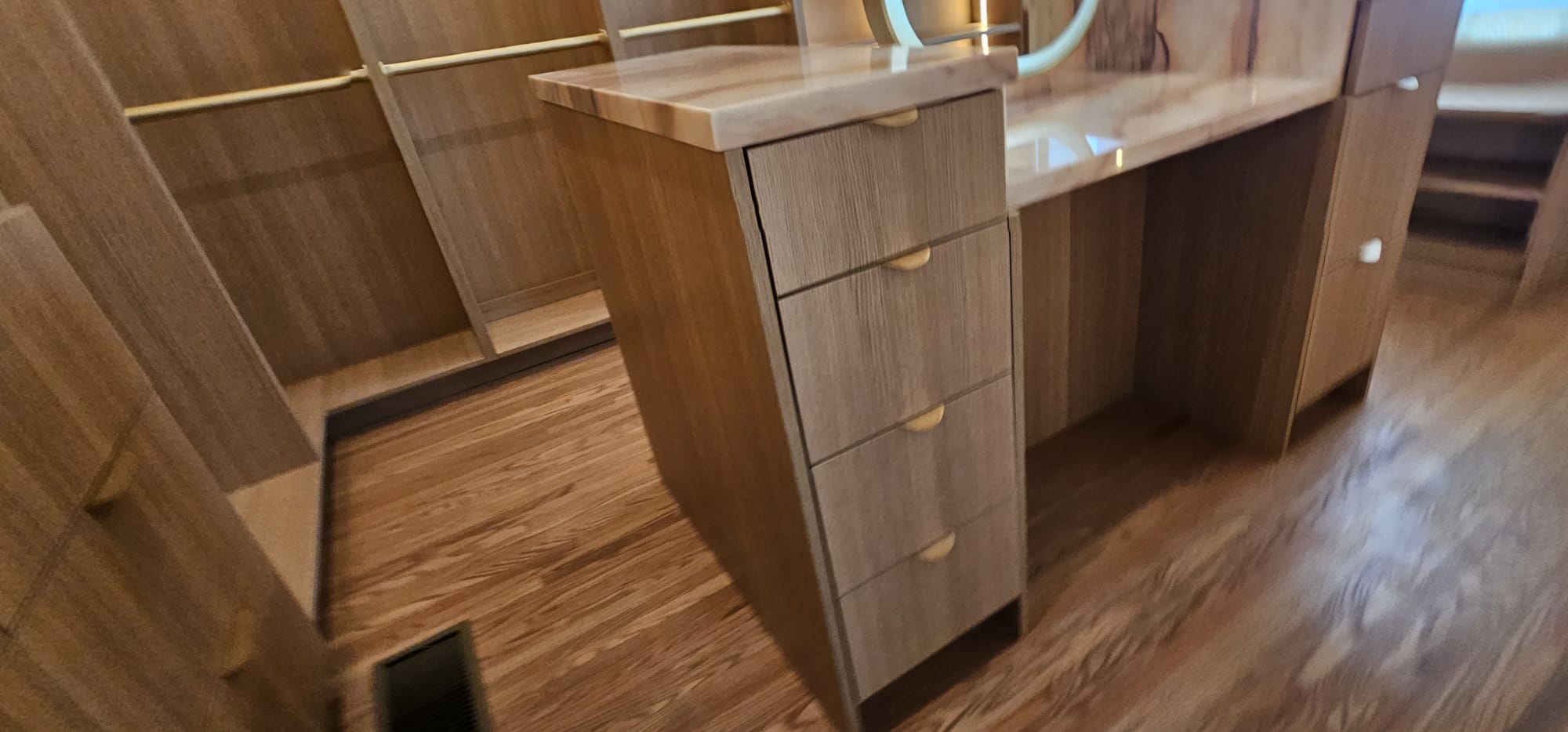 Beverly Hills Walk in Closet - Image 5