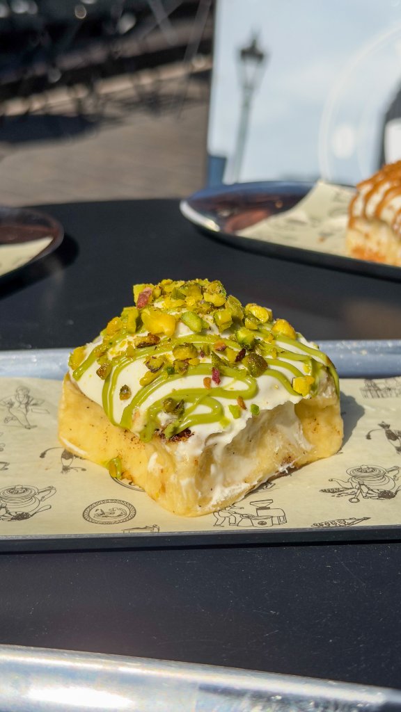 Pistachio Creme Cinnamon Bun