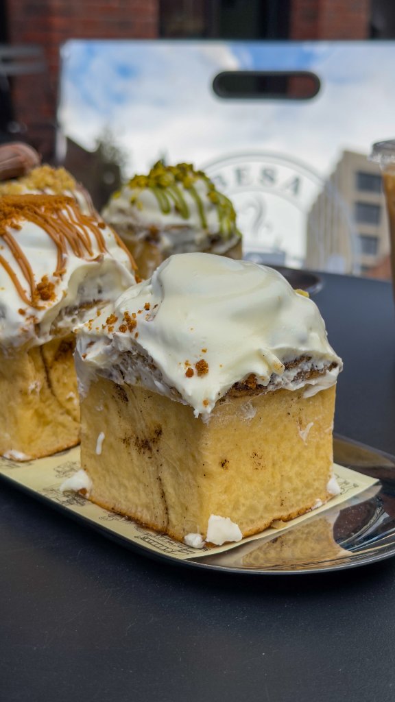 Large Cream Cheese Cinnamon Bun