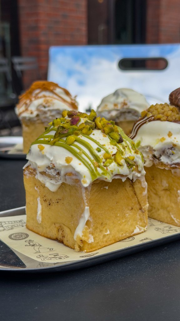 Large Pistachio Creme Cinnamon Bun