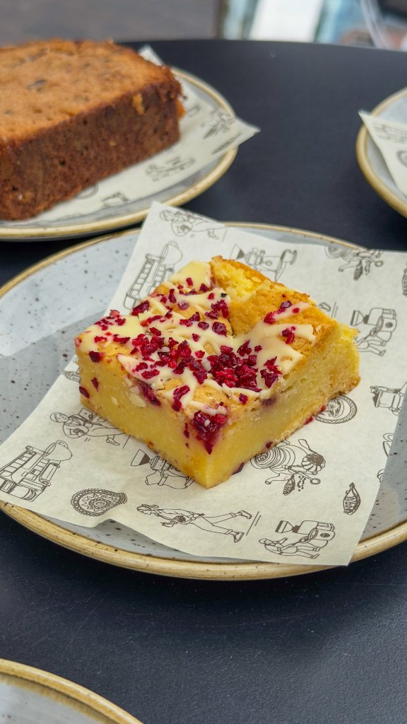 Morello Cherry Blondie