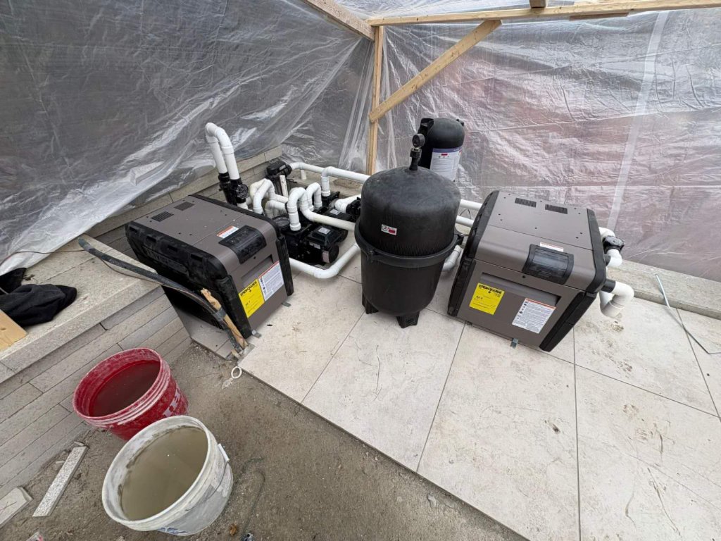 Dual Heater Equipment Pad