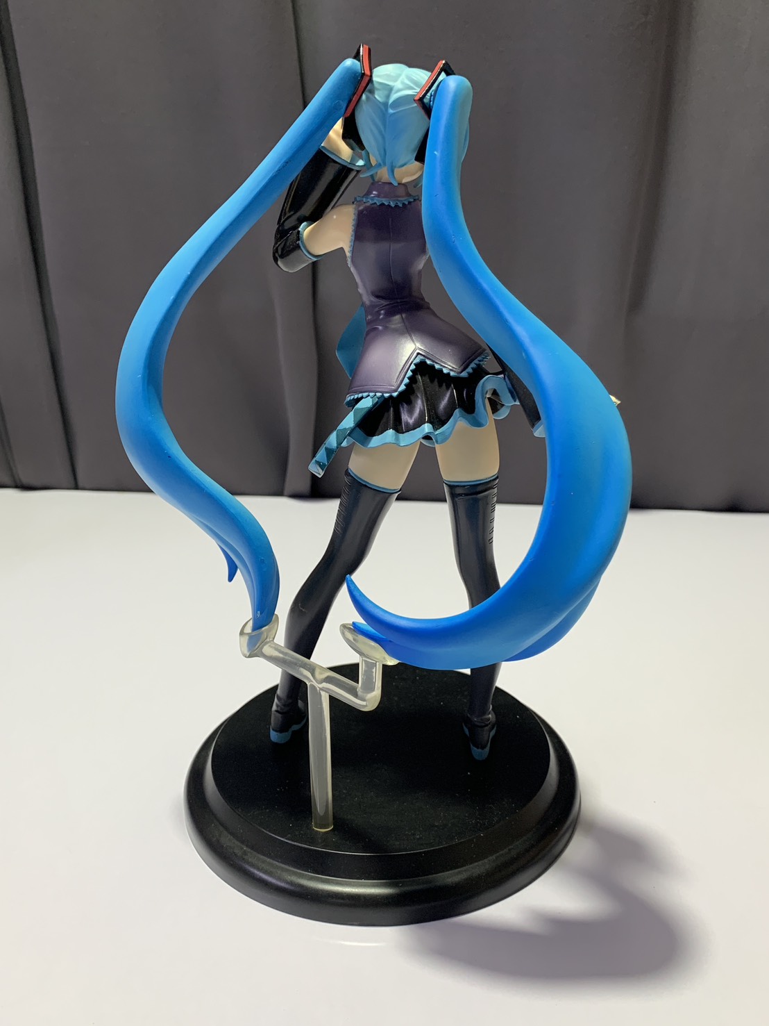 YU006-087 Figure Model 4