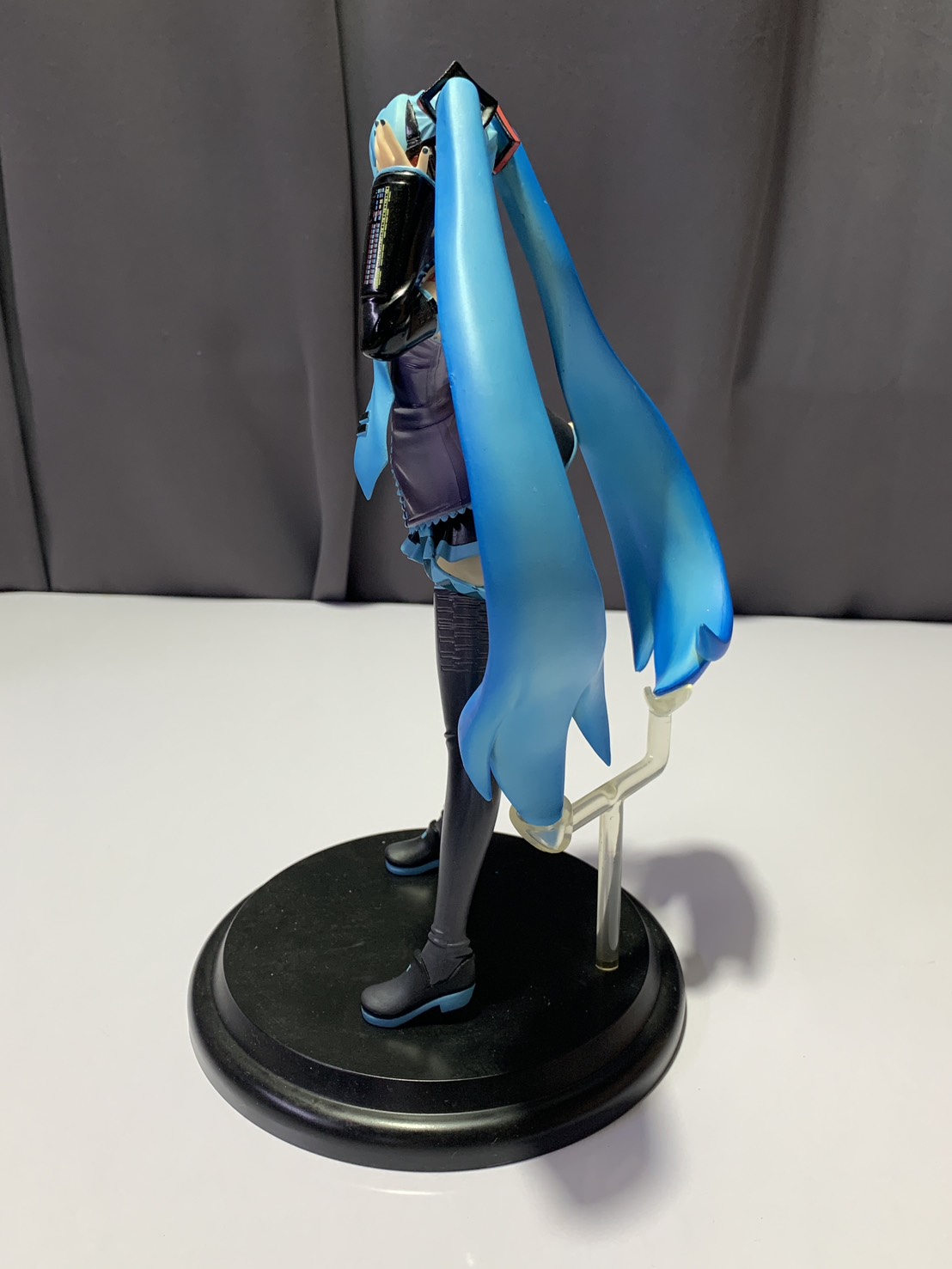 YU006-087 Figure Model 5