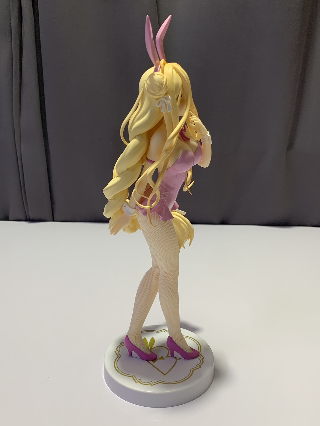 YU006-042 Figure Model 5