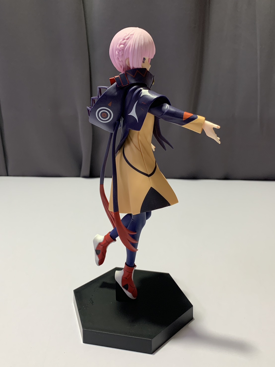 YU006-008 Figure Model 5