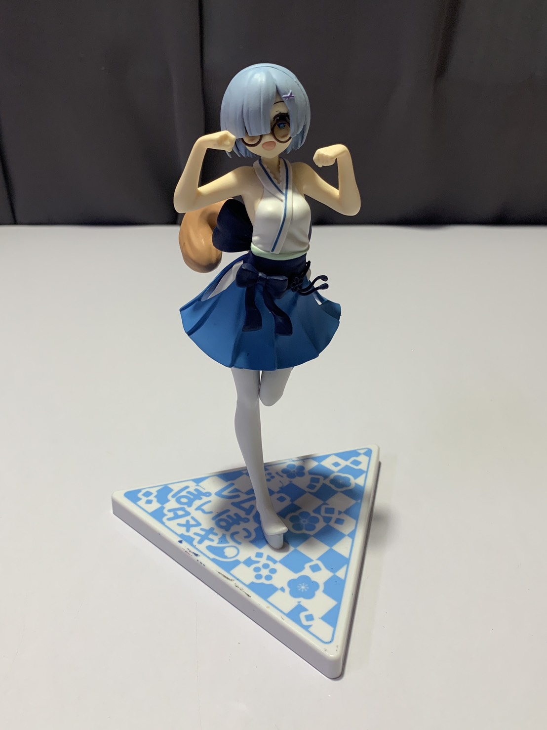 YU006-015 Figure Model 1