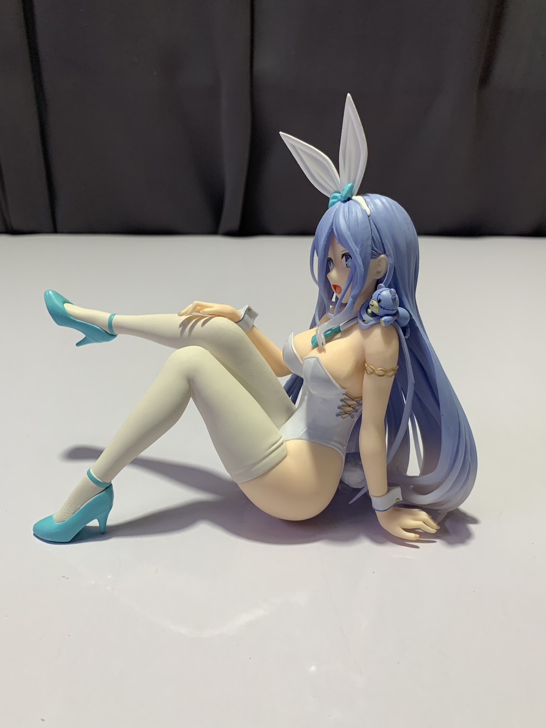 YU006-040 Figure Model 5