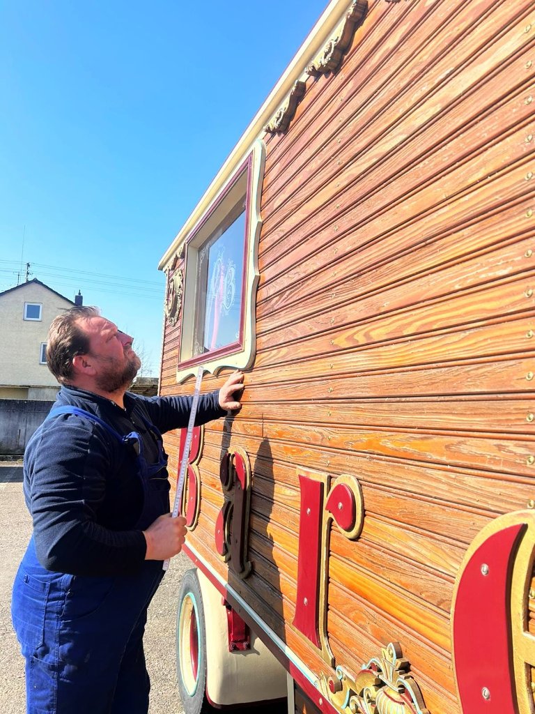 Timmy Barelli Circus Handwerk