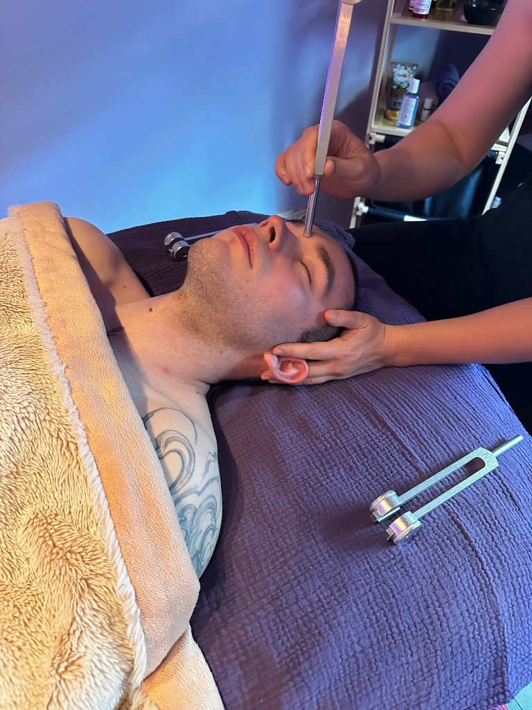 Réflexologie faciale et diapasons thérapeutiques