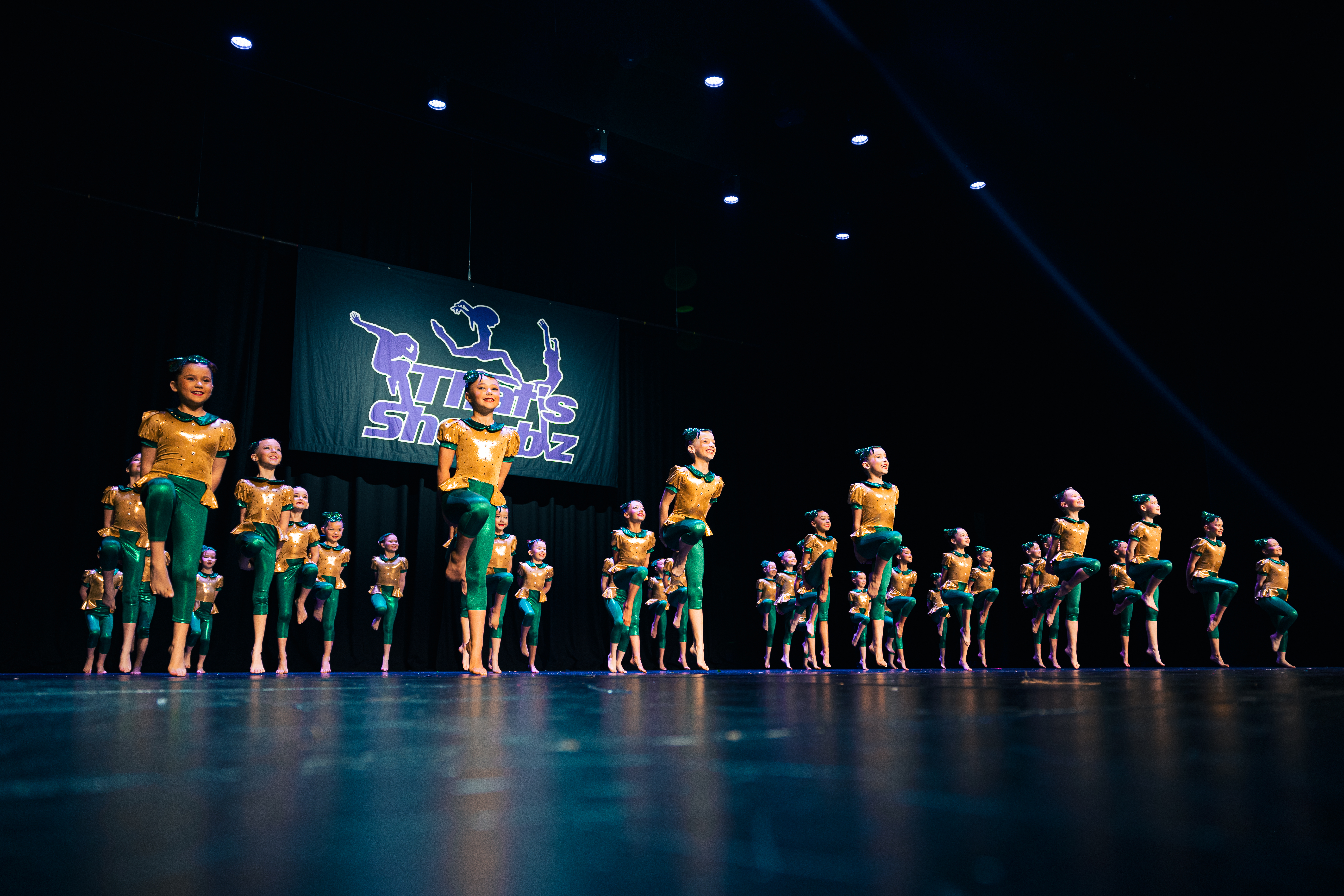That's Showbiz dance competition performance - photo 41