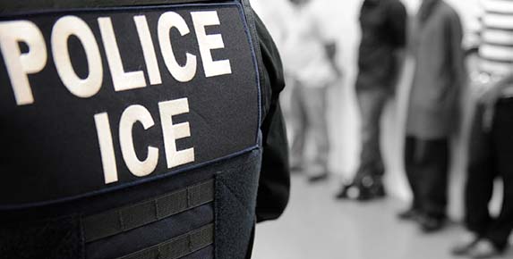 Nearly Half a Million Arrests: Trump’s ICE Crackdown Reshapes America’s Immigration Reality