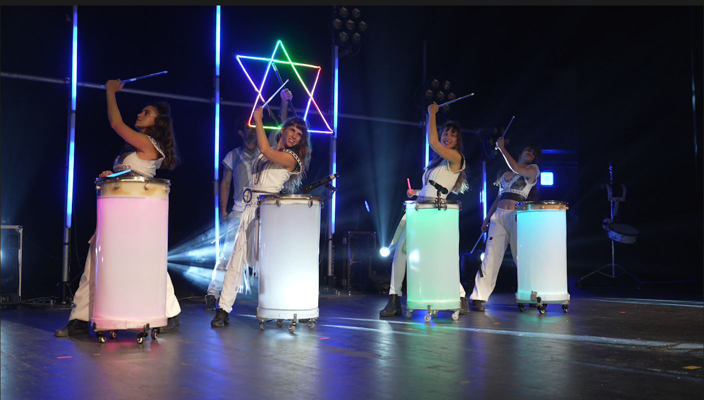 מופע לחנוכה - בקצב האור gallery image 7