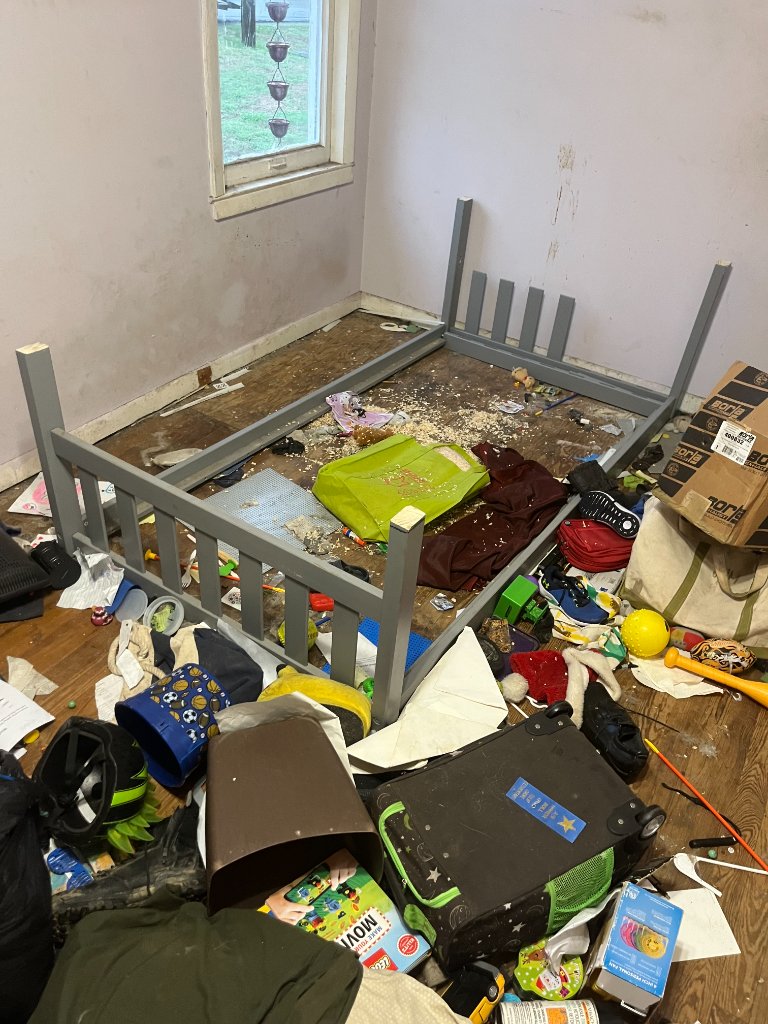 Hoarding cleanup before in Nashville Tennessee