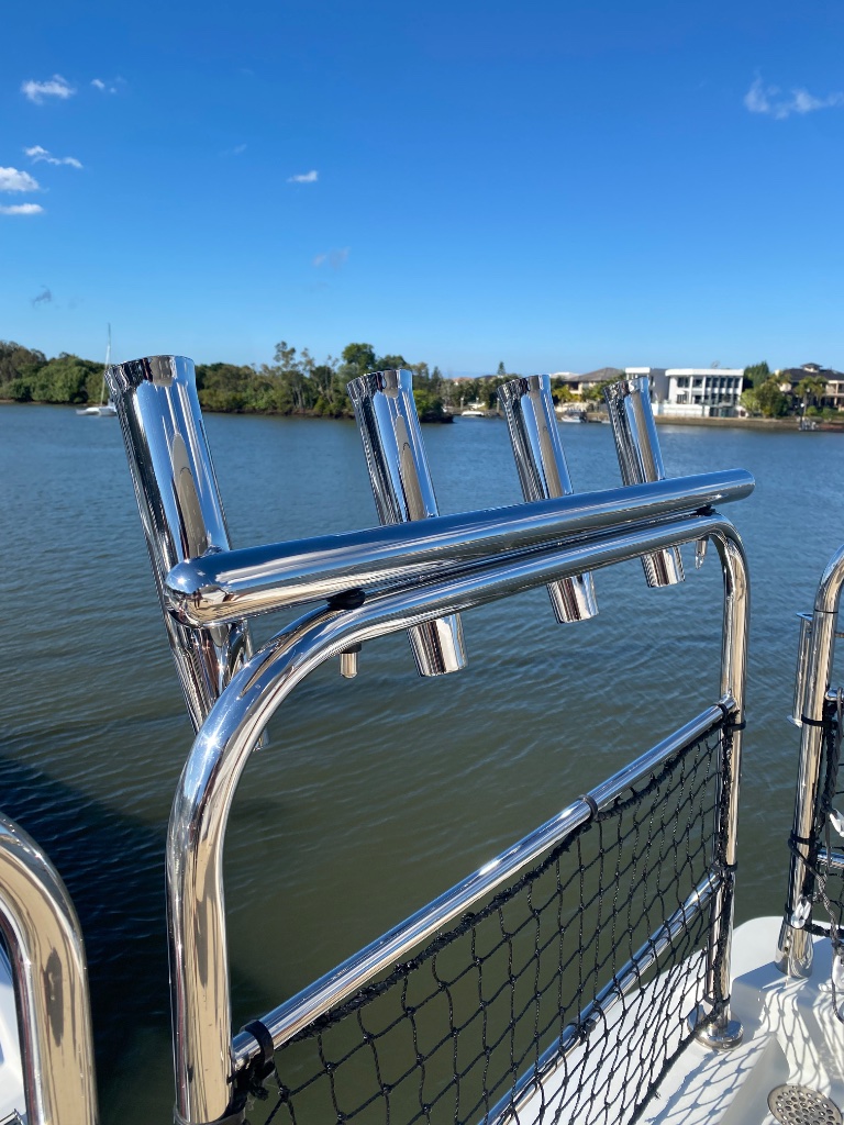 Bow rail