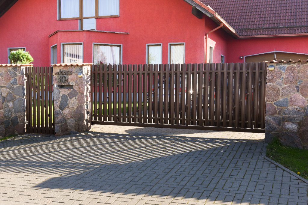 Kiemo vartai 2