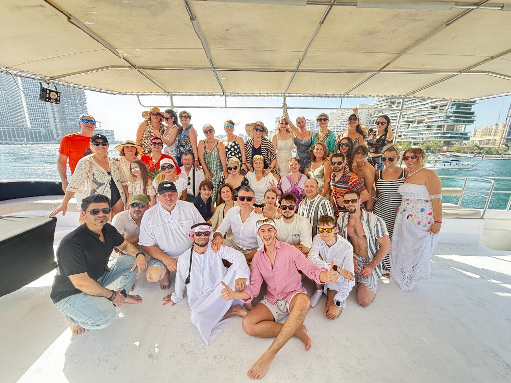 Pe barcă · Dubai Marina