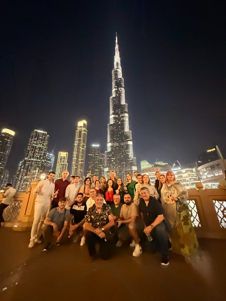 Burj Khalifa noaptea · Dubai