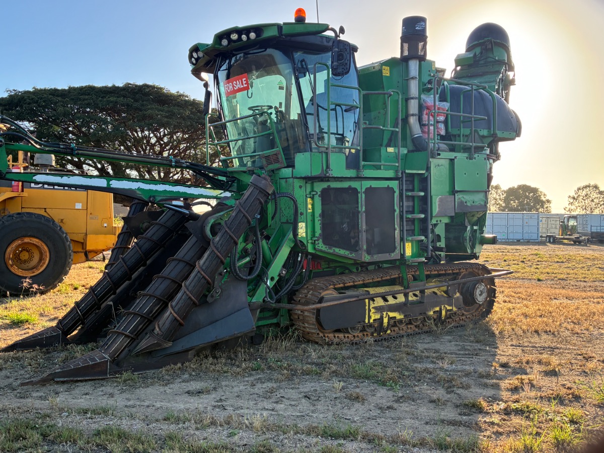 Tracked Harvestor