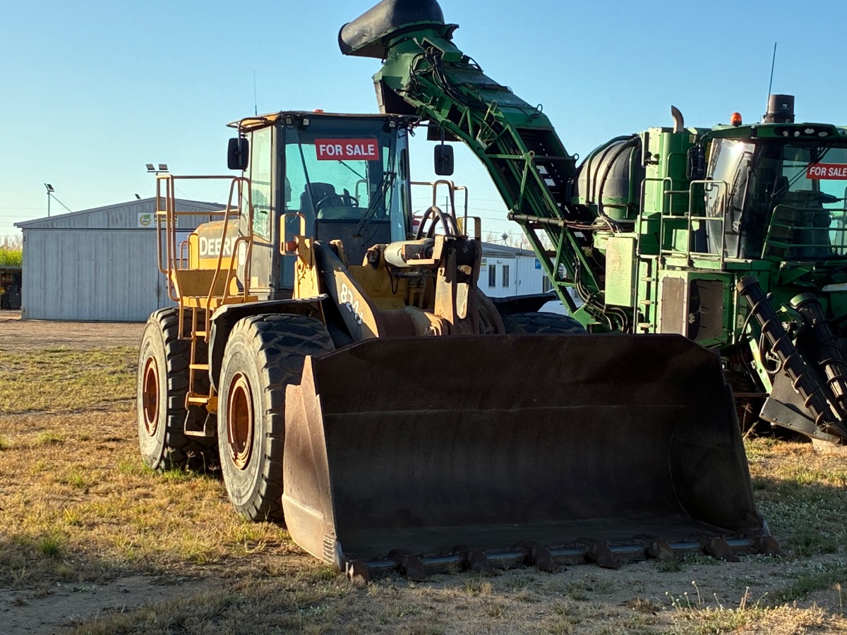 John Deere Loader