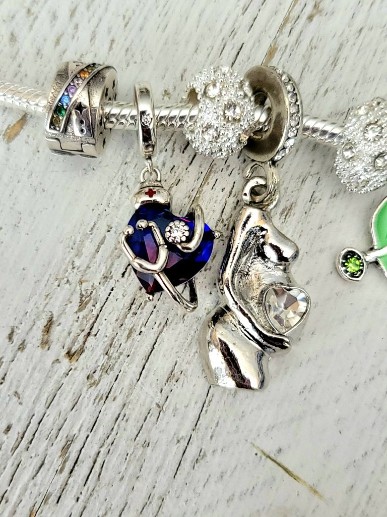 Continuum charm 4