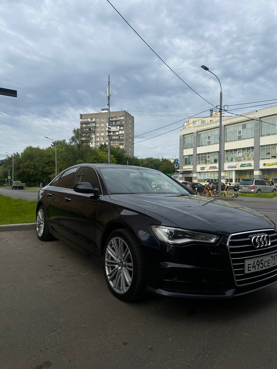 Audi A6 — фото 1