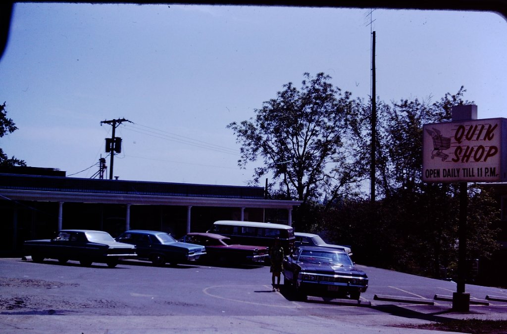 Quik Shop — Carrollton
