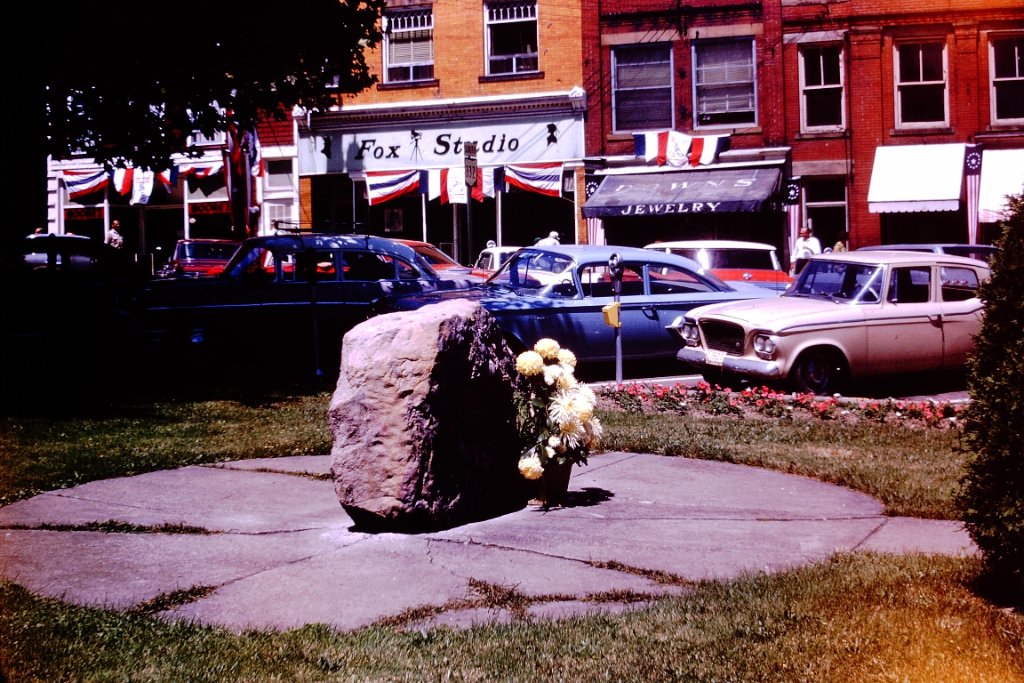 West Side Public Square — Carrollton, Ohio