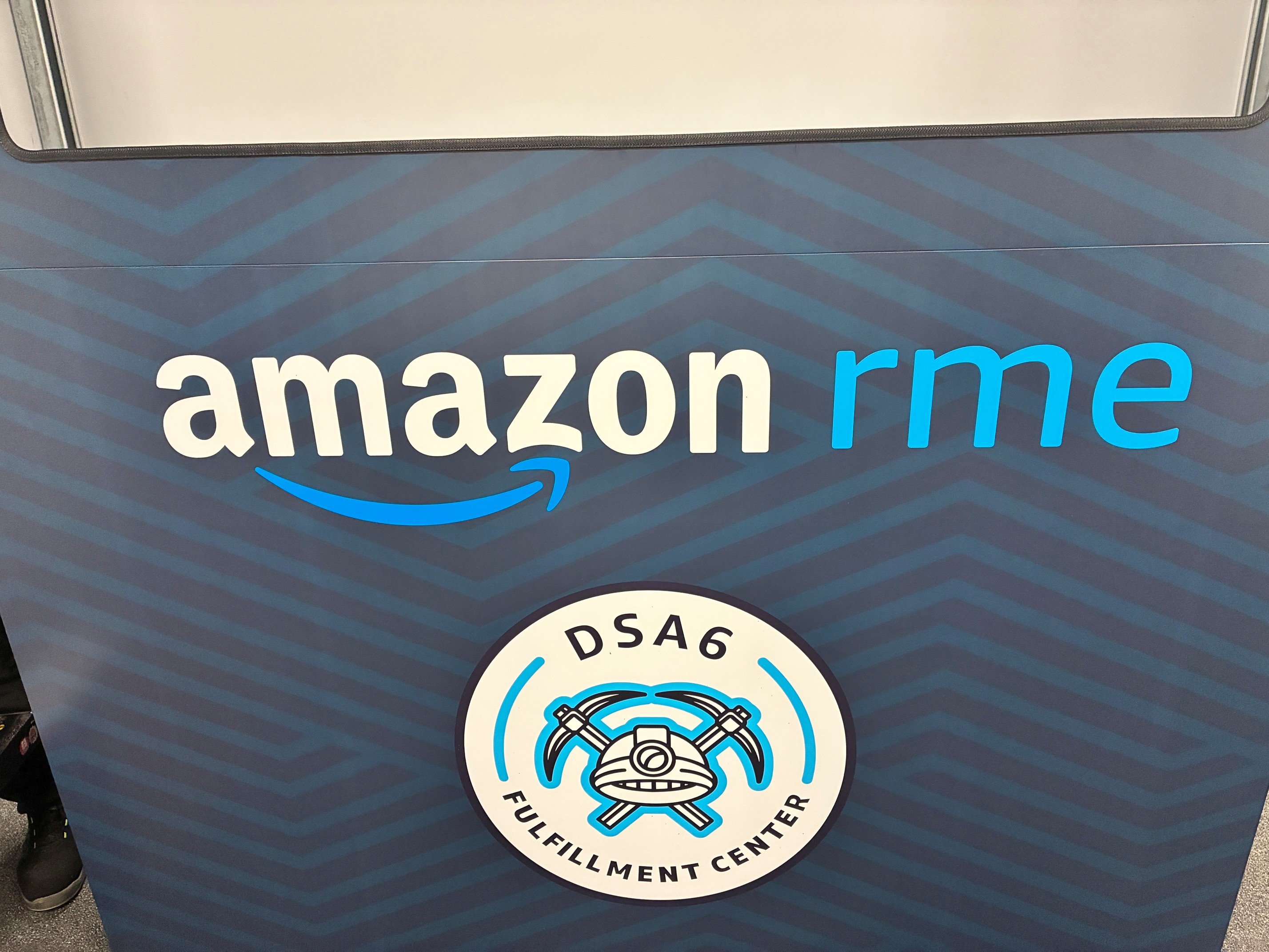 Amazon RME — DSA6 Fulfilment Centre Partition Signage