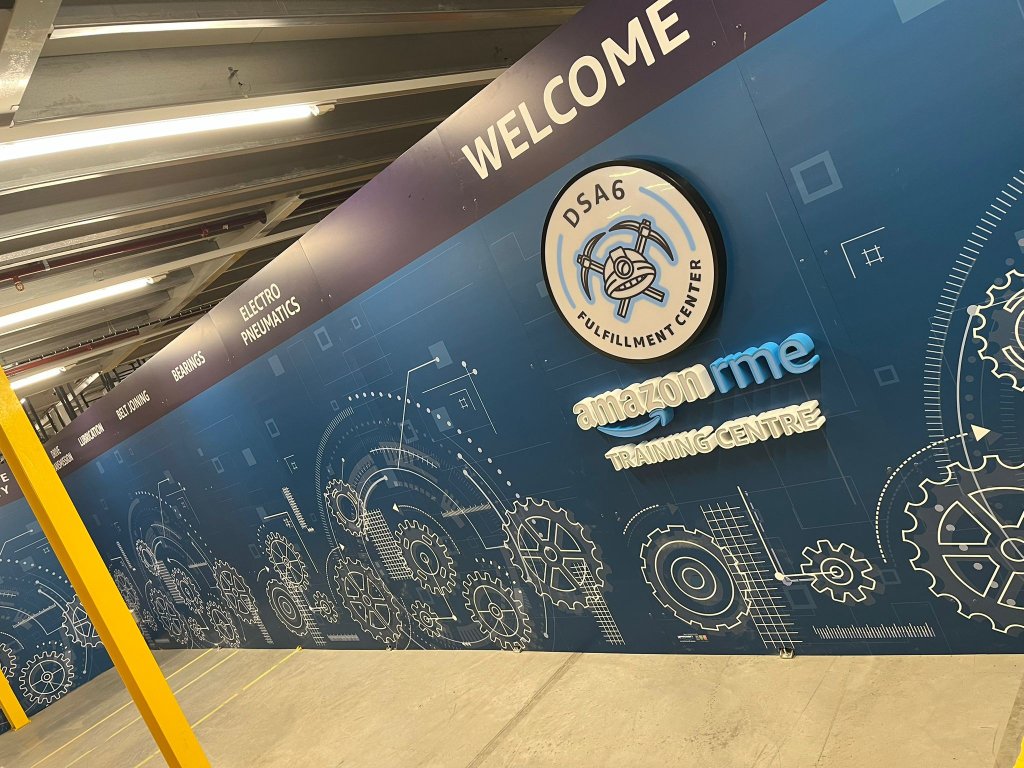 wall graphics for Amazon Fulfillment Centre (image 4)