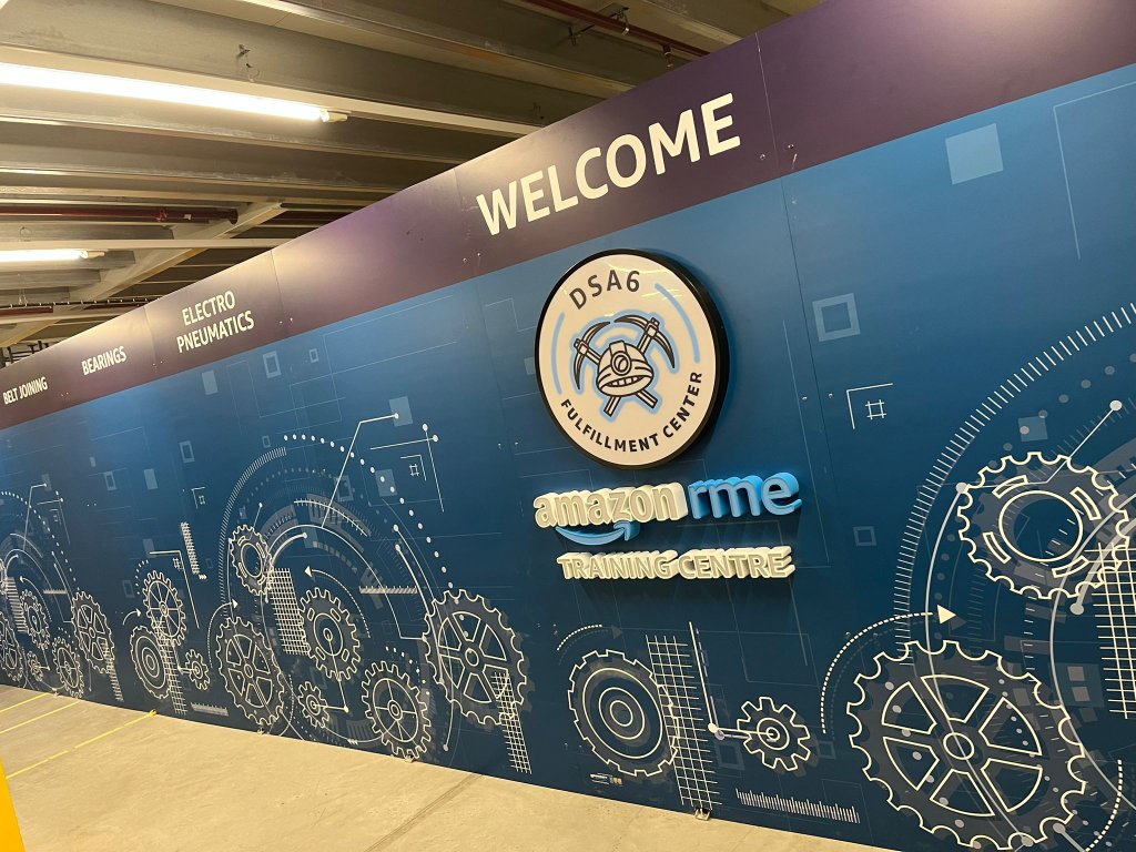 wall graphics for Amazon Fulfillment Centre (image 3)