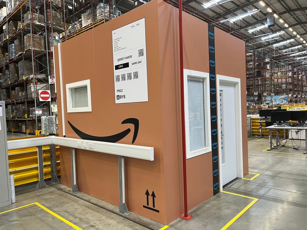 Amazon LBA2 Vinyl Wall Installation