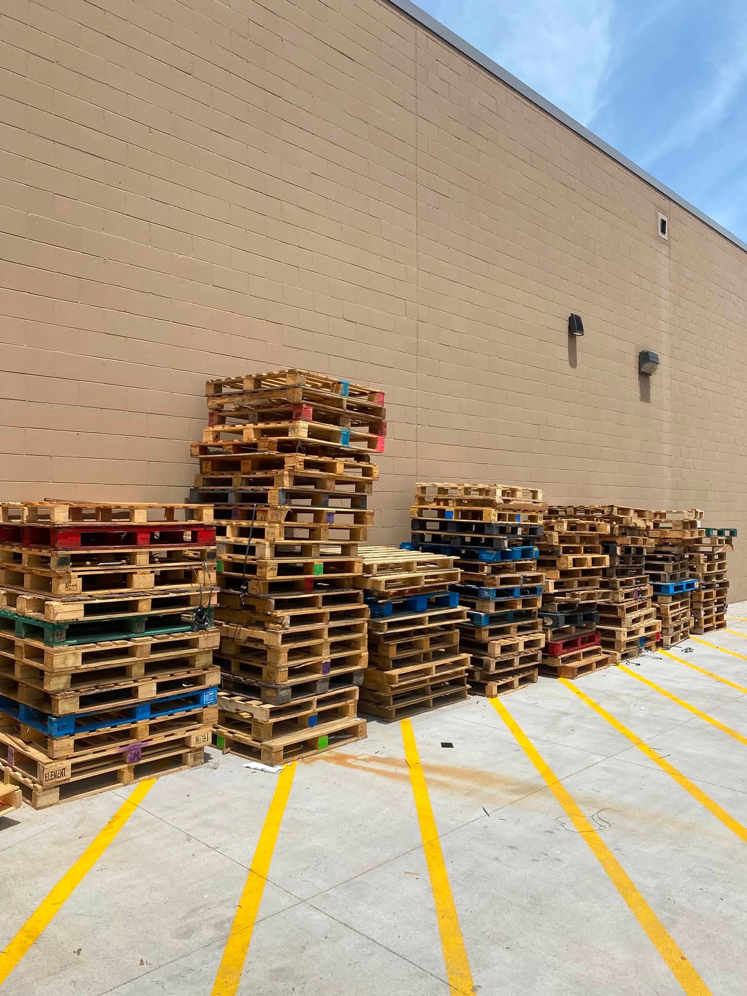 Pallet Removal for Harbor Freight in Peoria IL