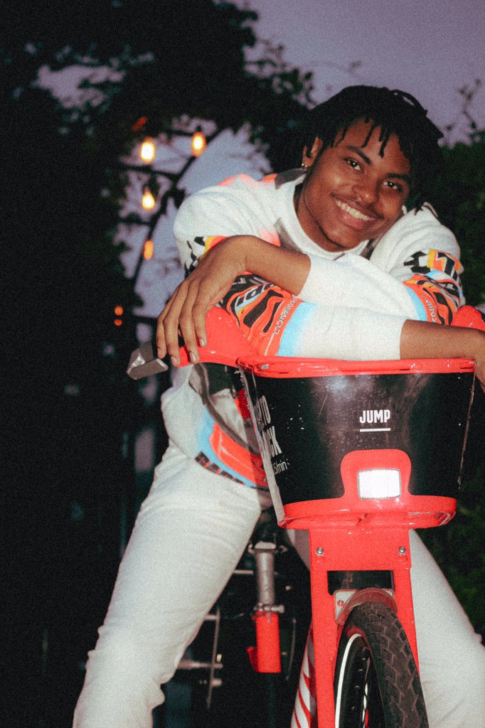 The MKS Master — portrait on a JUMP bike at dusk