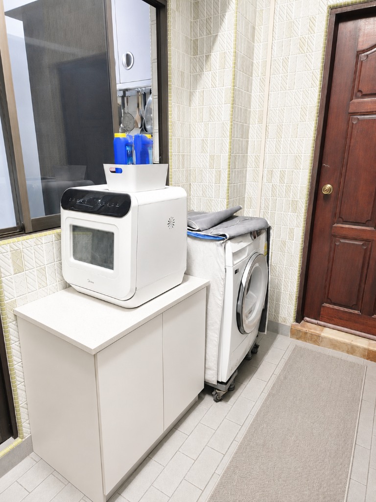 Laundry & Storage
