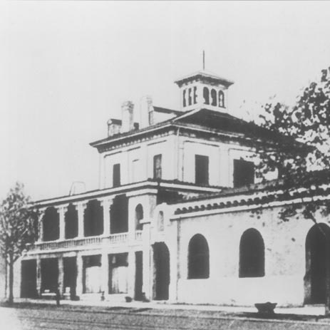 位於美國密蘇里州聖路易斯市 Grand 和 Magnolia 的角落的 Mission Inn 旅館是青年商會活動的誕生地。